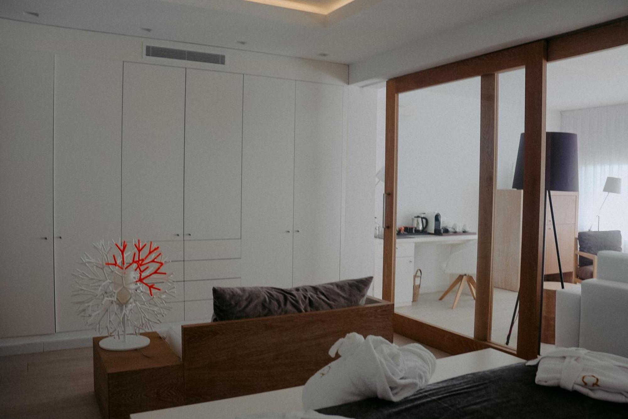 Hotel Cala Saona & Spa מראה חיצוני תמונה
