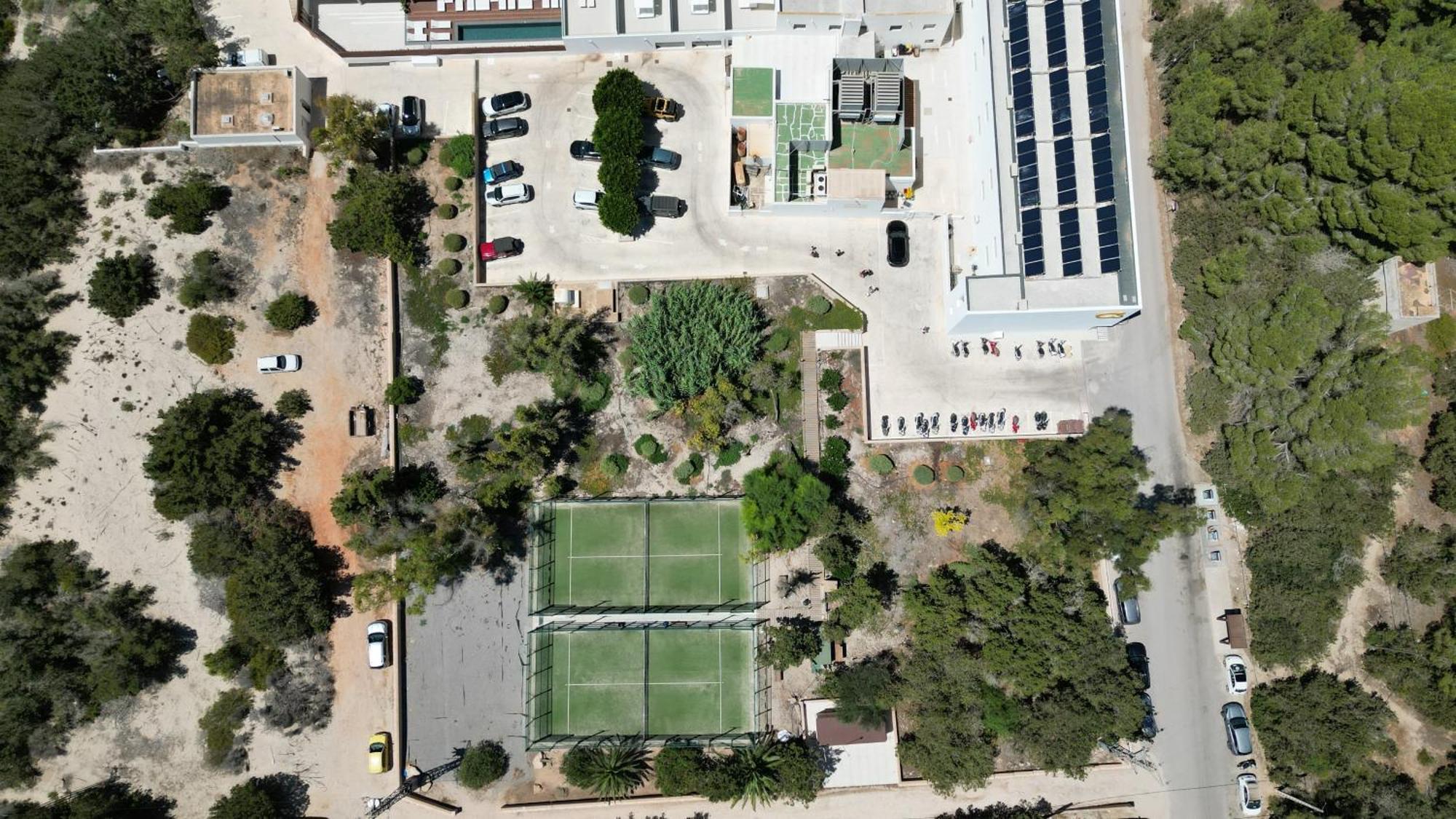 Hotel Cala Saona & Spa מראה חיצוני תמונה