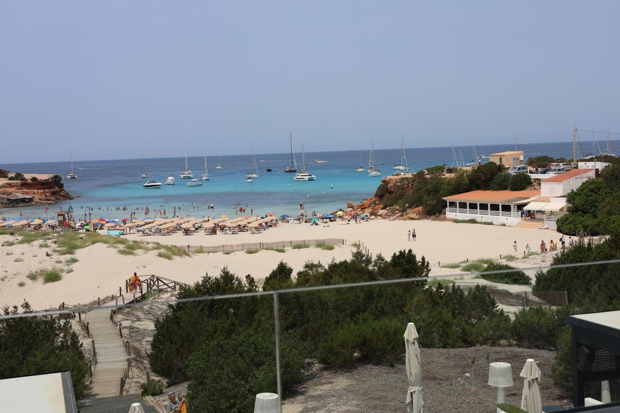 Hotel Cala Saona & Spa מראה חיצוני תמונה